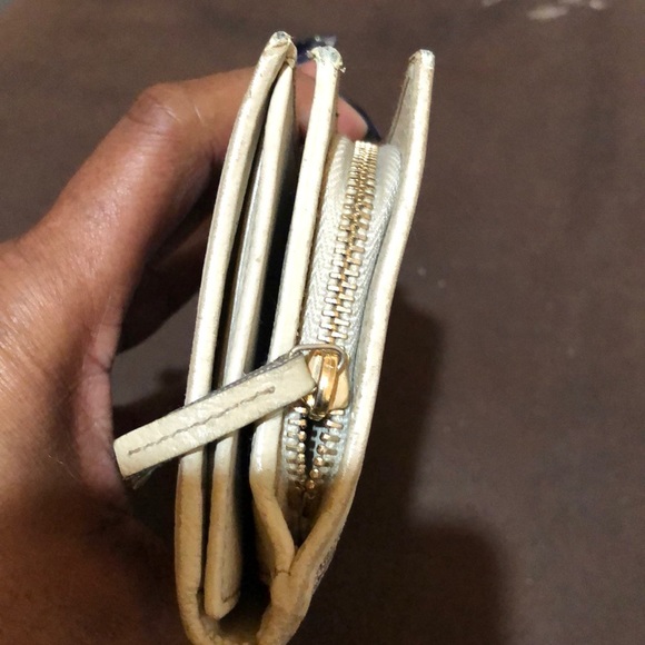 Authentic Gucci wallet - Picture 4 of 8